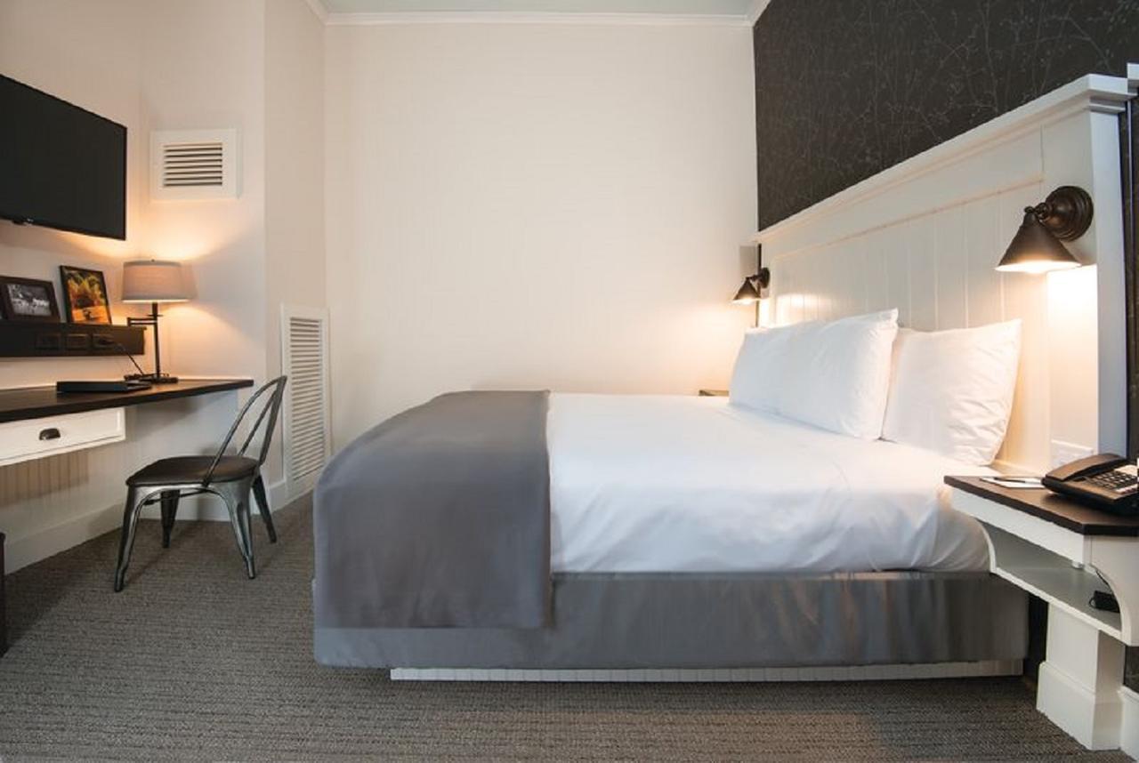 Village Hotel On Biltmore Estate アシュビル エクステリア 写真