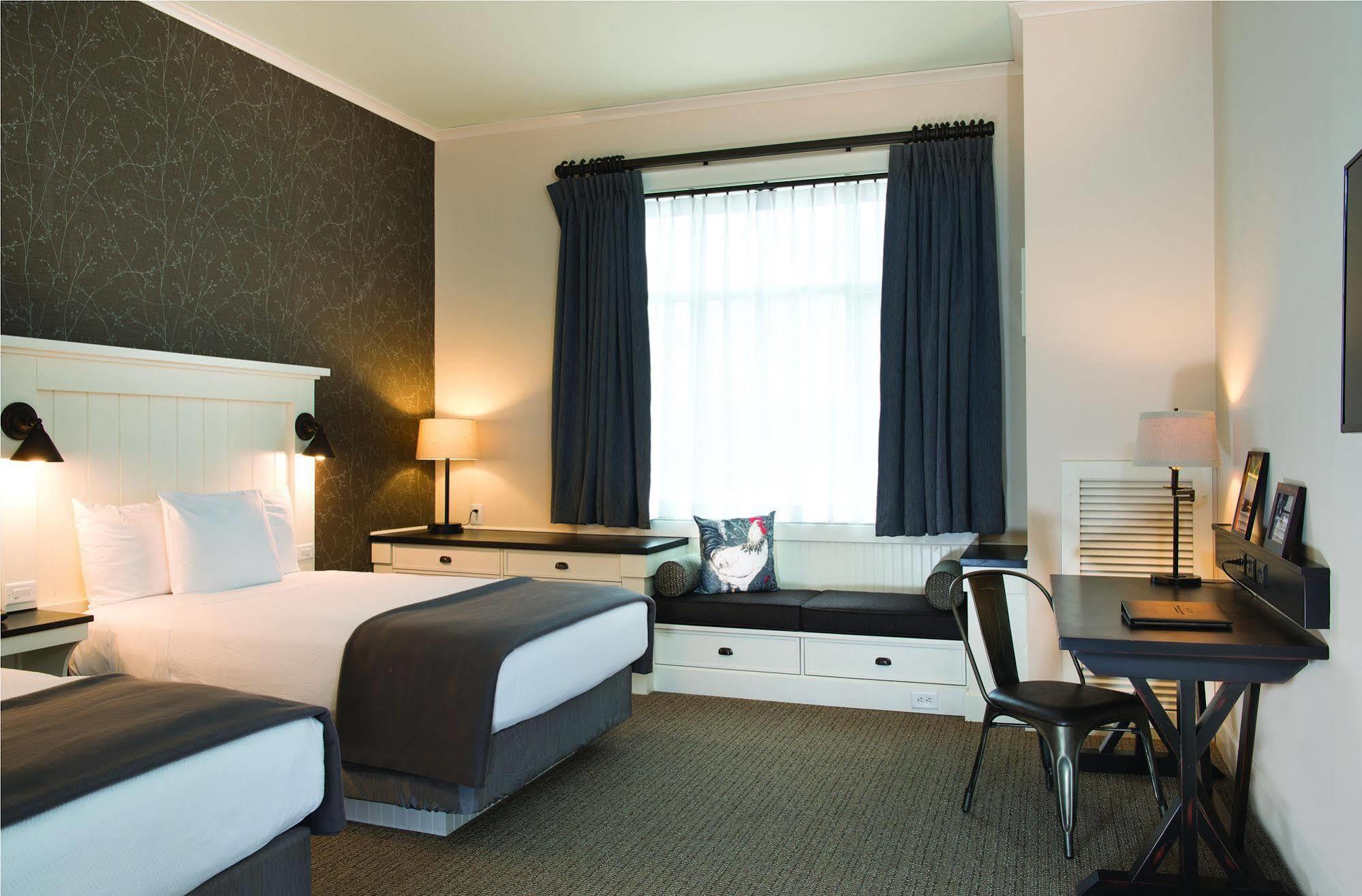 Village Hotel On Biltmore Estate アシュビル エクステリア 写真
