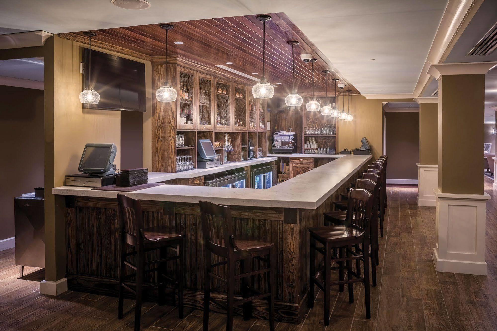 Village Hotel On Biltmore Estate アシュビル エクステリア 写真