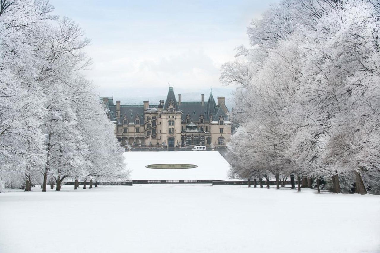 Village Hotel On Biltmore Estate アシュビル エクステリア 写真